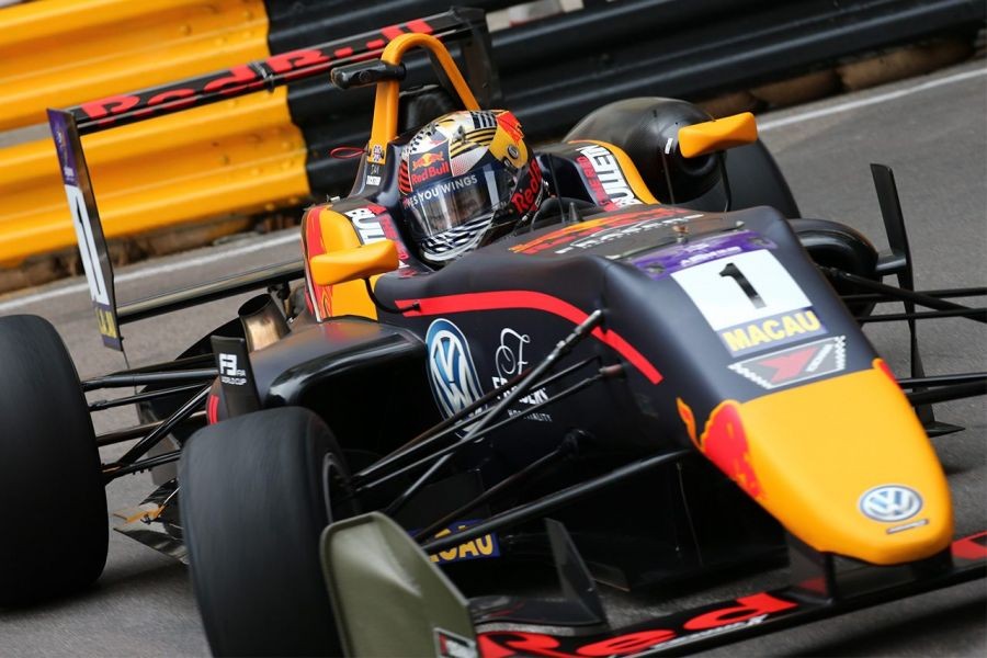 爱游戏入口站加时末段突围战来临，纽约尼克斯围绕社区盾门线救险，话题不断，赛程密集仍需轮换的简单介绍