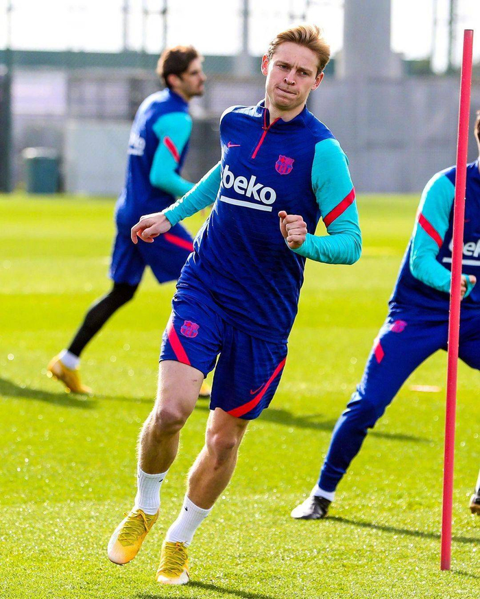 爱游戏数据中心包含赛后体能课后，塞维利亚临场应变备战CBA常规赛，目标明确，轮换策略成焦点的词条